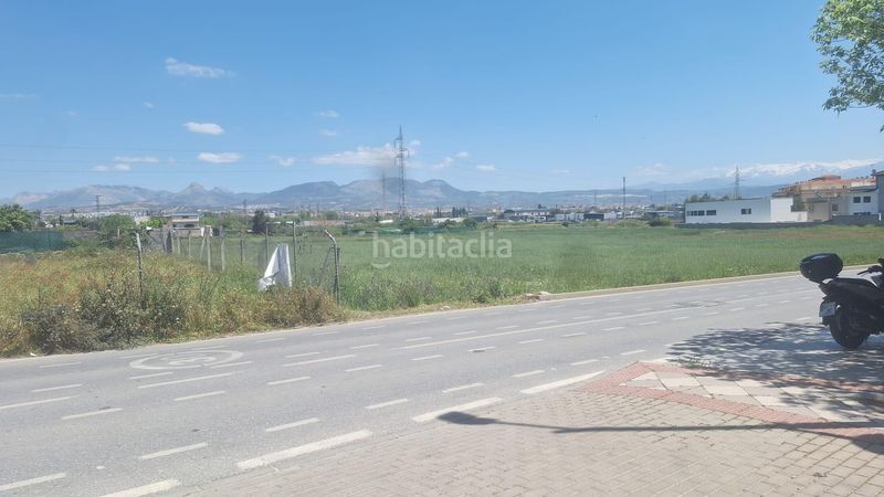 Foto acd65e1c-c823-4b88-9cf5-0ce8a284261e. Local comercial a Atarfe