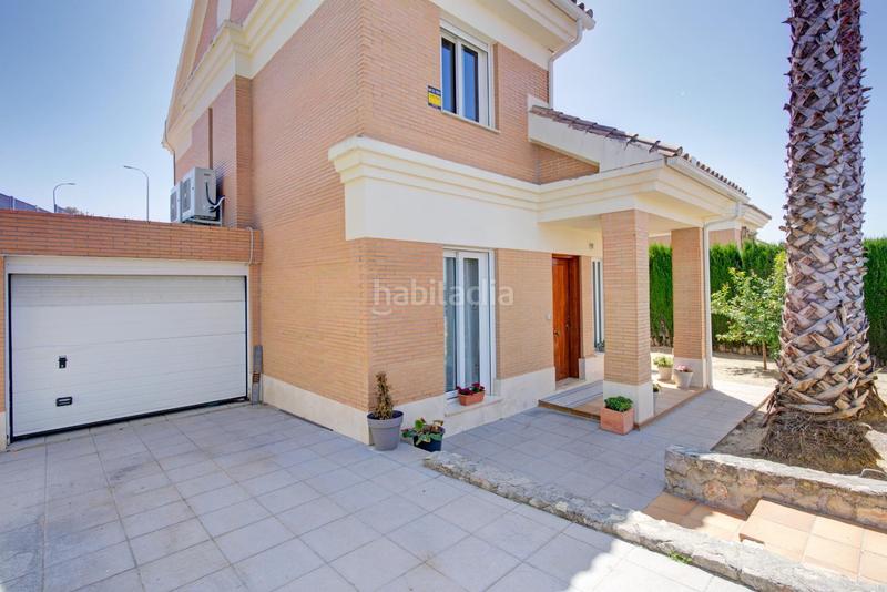 Foto f24cb88b-a664-45a1-8560-ede1da63f591. Chalet con riscaldamento parcheggio piscina in Villa de Otura