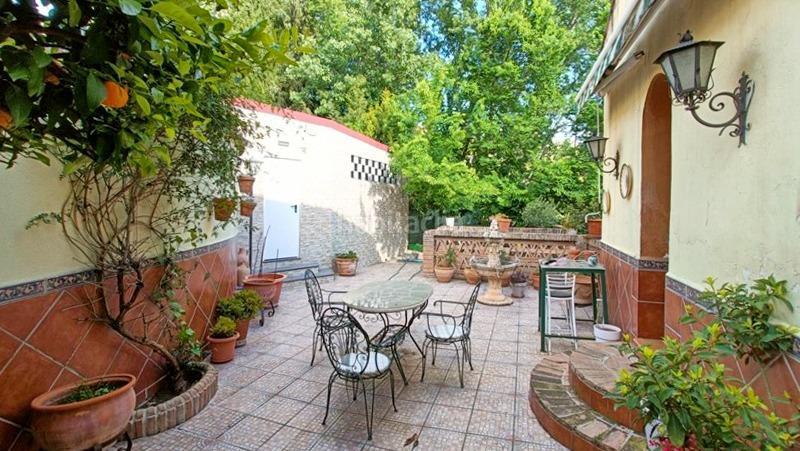 Foto 2b5516ea-0005-4c07-9586-8d3d985980fa. House with parking pool in Alfacar