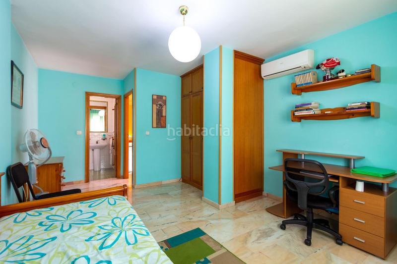 Foto 65974b36-7642-4aeb-b5b6-eb1f6919c04b. Casa  adosada en Castaño - Mirasierra Granada