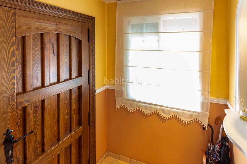 Foto ed2492a5-d4f3-44e8-a71e-f0dd86bceaa4. Casa  adosada en Castaño - Mirasierra Granada