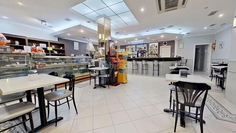 Foto 8a6dd99d-a83b-41e6-91c9-ce036f2ff0a4. Local comercial estupendo local en la zubia en La Zubia Ciudad Zubia (La)