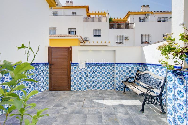 Foto c6b86101-58e6-471b-b0a6-08f95a53e737. Casa adossada amb calefacció aparcament piscina a Granada