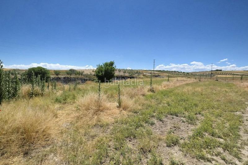 Foto e3b8d504-f62c-4230-b393-ea7423ccc0bc. Terreno residencial oportunidad de inversión !! en Chimeneas