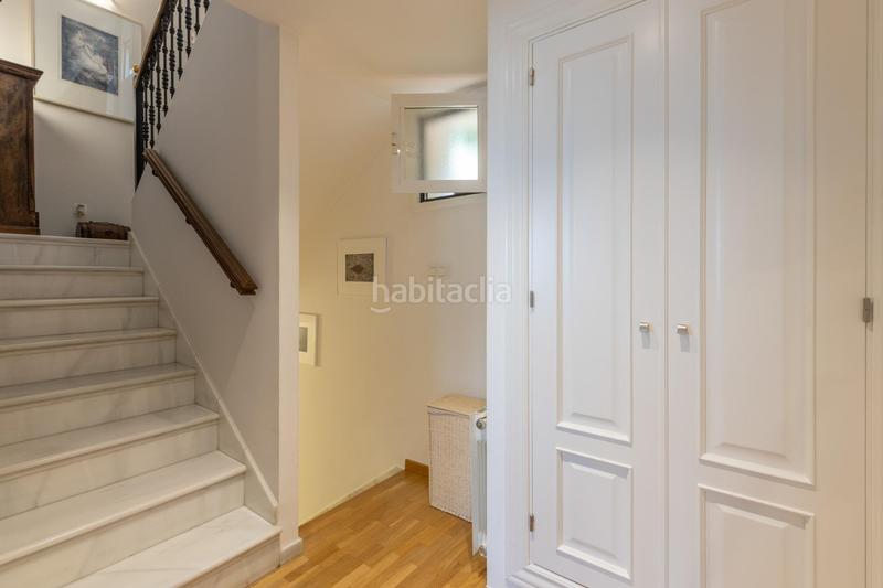 Foto 8087f8cc-0d4c-47b6-81b6-e9f0d953b0df. Casa  de 4 dormitorios en el mirador de rolando! en Granada
