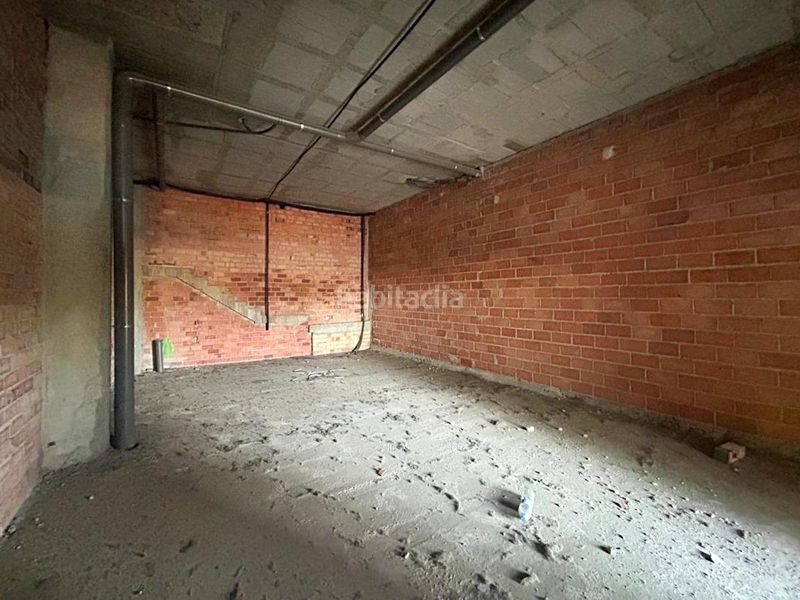 Foto da01cdc7-d3cf-45e2-b2da-3bc9c550f7fa. Local comercial a Atarfe