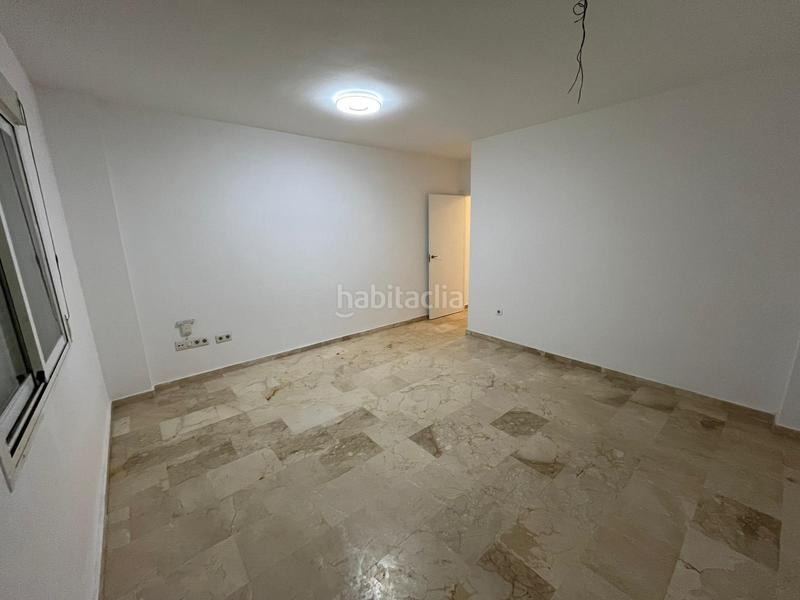 Foto 9792436c-dad6-4aeb-9373-4f803b3953df. Piso bonito piso disponible !! en Láchar