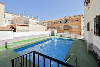 Piso  Calle alfonso bailon. Tu nuevo hogar en el corazón de atarfe te espera!