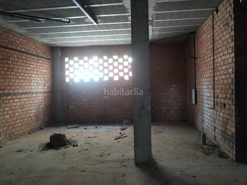 Foto 3a5d6bcc-f79f-4fd8-810f-6eae77836af3. Local comercial local en bruto !! en Alfacar