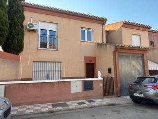 Lloguer Casa adossada a Atarfe. Adosada en alquiler en atarfe!!