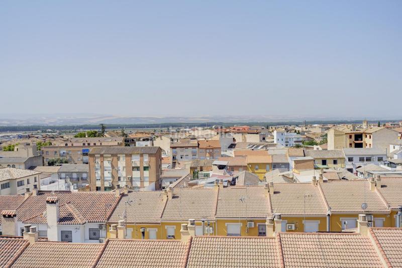 Foto bb09664a-a82b-407d-83f3-c92478696eb0. Piso la vivienda de tus sueños sale a la venta! en Atarfe