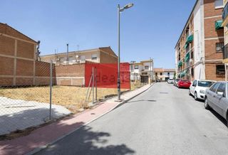 Terreno residencial  Calle calle lindaraja, 1. Oportunidad única en pinos puente!!