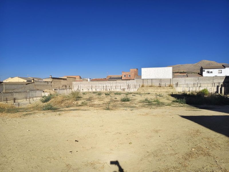 Foto 8e7e4300-b7e1-4f0a-8f48-628eb40b7741. Terreny residencial a Atarfe
