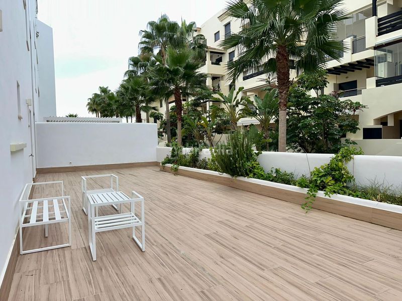 Foto ef3471b2-a29f-4434-8eb2-a46e6f57c20e. Pis amb aparcament piscina a Playa de Granada Motril