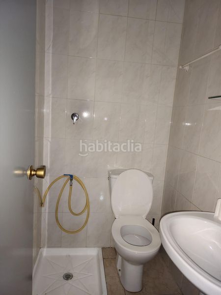 Foto 4f9c1774-94e6-4da7-a60f-b4ccbc8284da. Lloguer local comercial a Atarfe