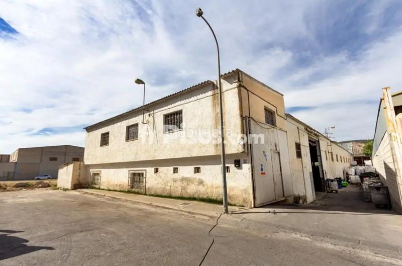 Foto ab8f0c4b-c2ae-4d6c-9175-773bf37bc0d6. Nau industrial a Atarfe
