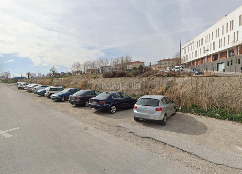 Foto b31dc863-9828-4dd2-ac0e-0244fd6df1d7. Terreny residencial a Baza