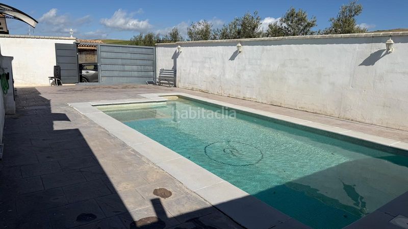 Foto 2cc55b87-2a0d-4c7e-b2fe-b77e3c9a2a7b. Masia amb piscina a Chimeneas