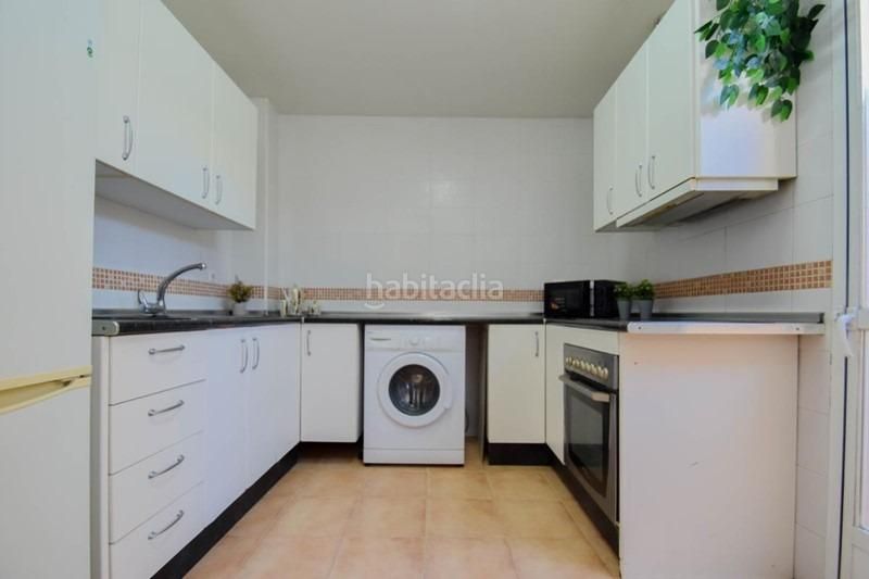 Foto cff8daf5-27d0-4bf3-aa6c-c3bba1e8cb3c. Flat in Atarfe