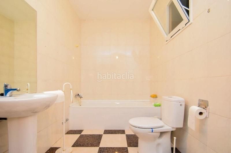 Foto cbbd6c60-4ecb-49d9-9966-9f02d8827df7. Nau industrial a Santa Fe