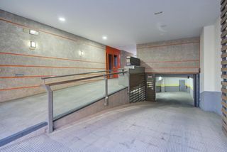 Aparcament cotxe  Avenida avenida mimbres. Plaza de garaje y trastero en avenida de las mimbres!!