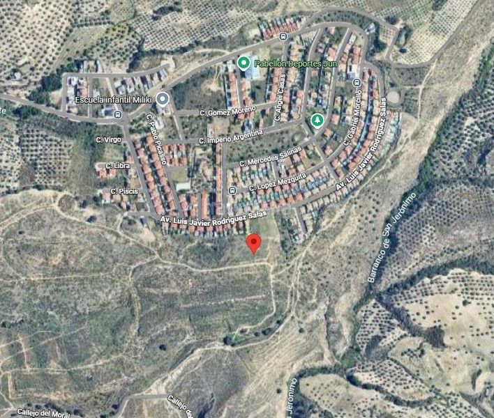 Foto 1cad676e-704e-4792-8239-ae914a4c1229. Terreny residencial a Jun
