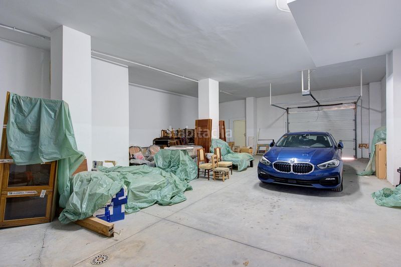 Foto 59c1e792-0c88-4bfc-be06-e397f465b670. Casa amb aparcament a Atarfe