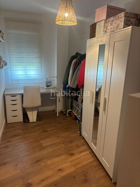 Foto 61378147-f1ff-47e7-ac21-00d43f6af48f. Lloguer pis amb aparcament a Calicasas