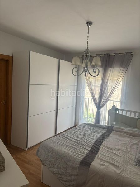 Foto 7d0a9032-94e6-4cf1-86d7-cee46b95bb2b. Lloguer pis amb aparcament a Calicasas