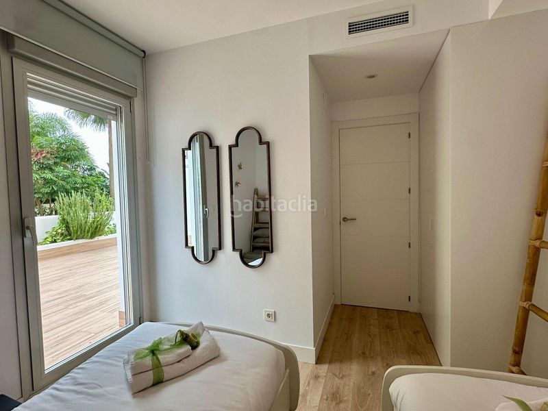 Foto c67f01fc-c002-494e-948f-2679c8f75ffb. Pis amb aparcament piscina a Playa de Granada Motril