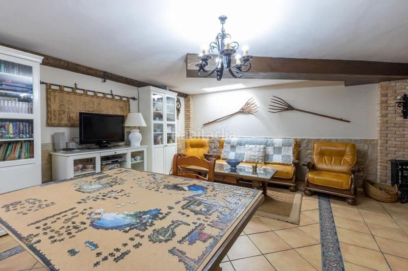 Foto 0ba33843-105b-4731-8776-67c8b6fc9aca. Casa adossada amb aparcament a Maracena