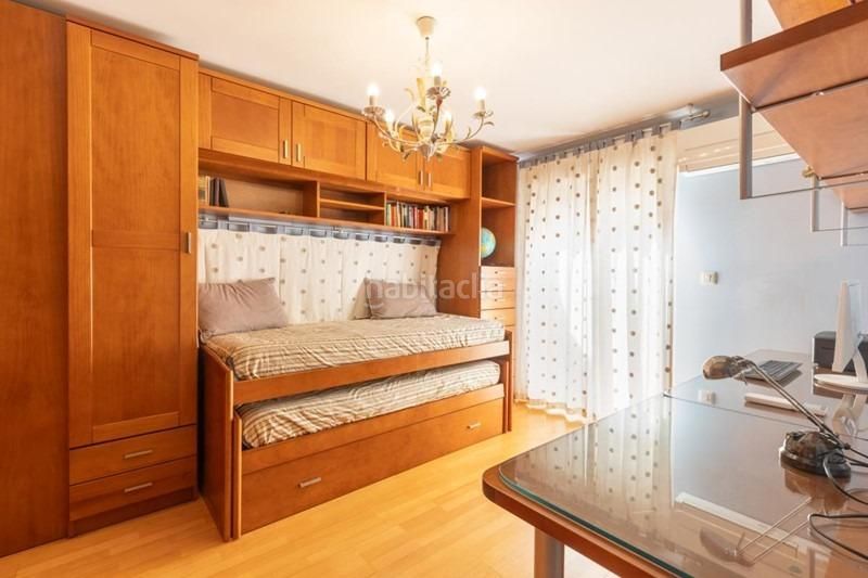 Foto 87fbad65-2ec9-4e36-8aa4-728705f6b544. Casa adossada amb aparcament a Maracena