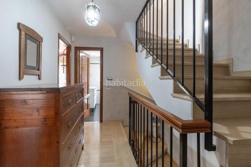 Foto eb15c90a-c12f-4c99-8190-693e765e0b0f. Casa adossada amb aparcament a Maracena