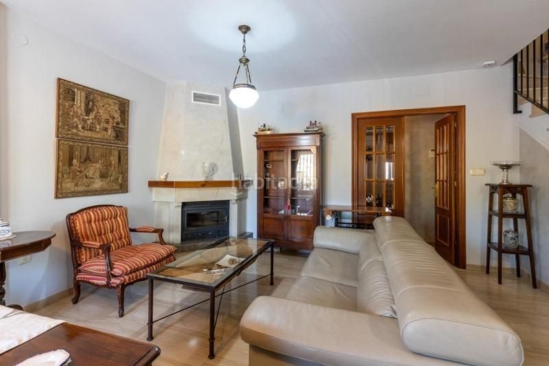 Foto f22d5a59-d5f5-482f-bb7f-bfc6083a8417. Casa adossada amb aparcament a Maracena