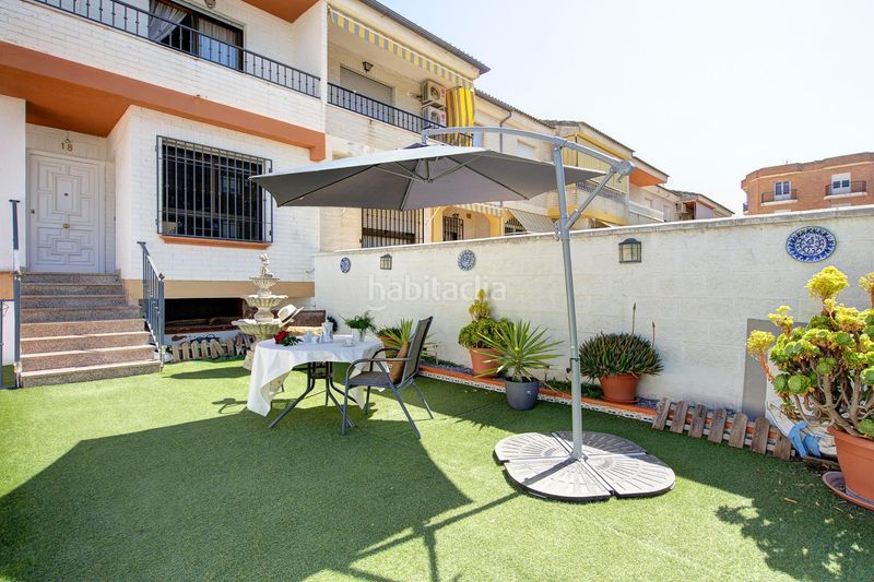 Foto 0e30aaf3-ca92-4721-a91f-4c2937a0e6a7. Casa adossada amb aparcament a Atarfe