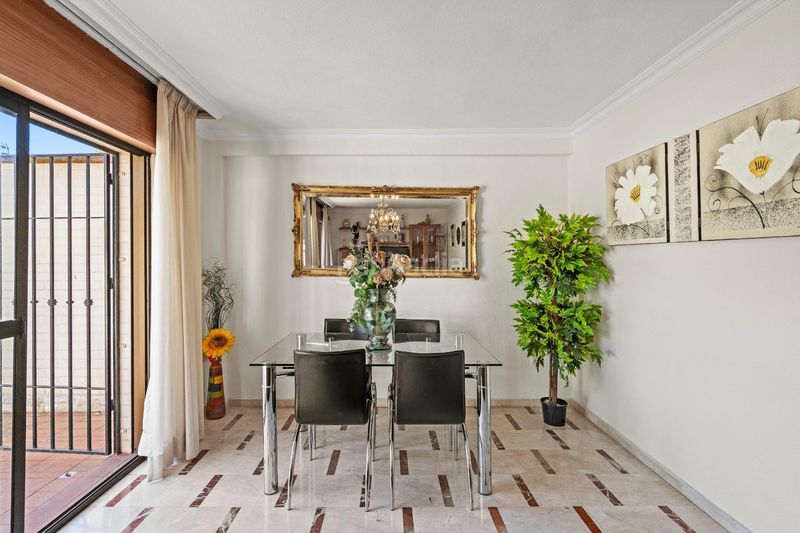 Foto 995cd6f8-5ba6-4bd8-879b-d84b25c2e9ba. Casa adossada amb aparcament a Atarfe