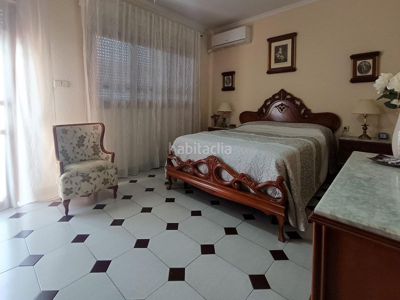 Foto 10c7c50a-a100-46d7-85b6-41d64ce8beb6. Casa amb aparcament a Santa Fe