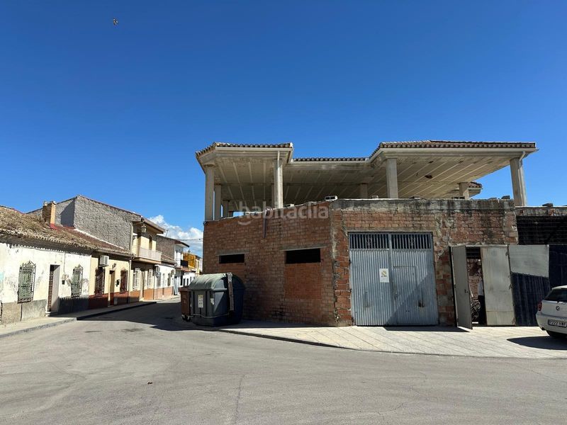 Foto 02c5c41a-0472-43ff-bb78-cd6a6127faca. Casa aparellada amb aparcament a Cijuela