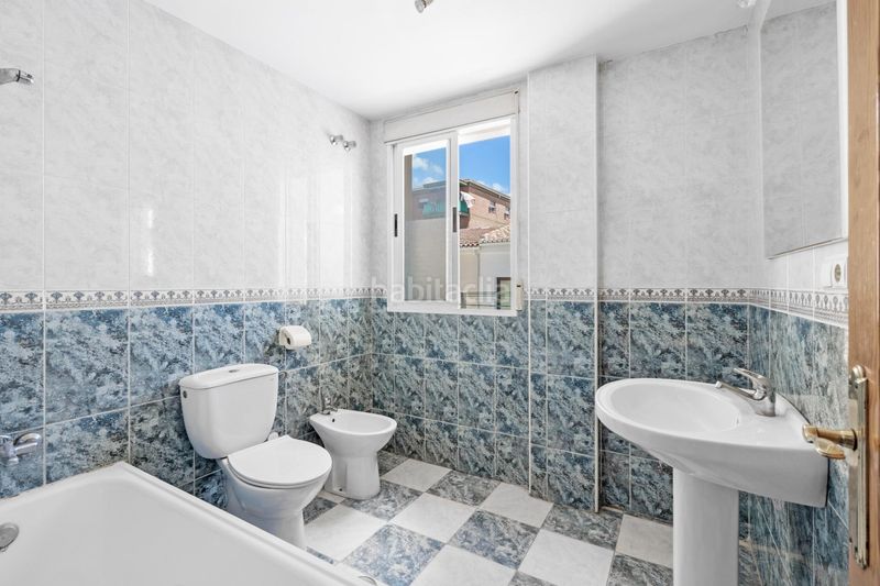 Foto f1bd7621-71b7-4ff3-83a2-dafce6c52048. Duplex with parking in Atarfe