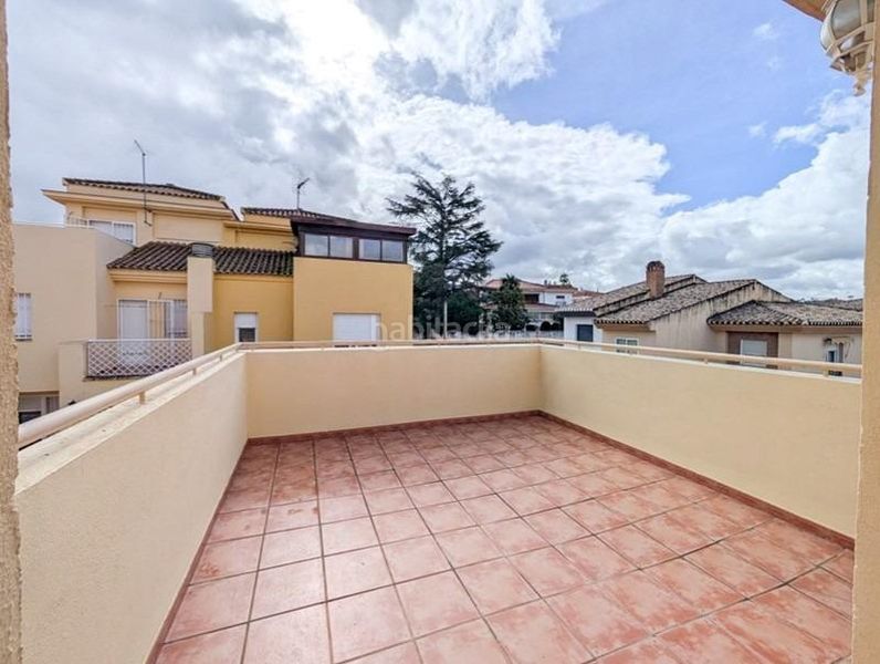 Foto eb60fb1f-098e-4936-9968-d9b9dc8d7649. Casa amb calefacció aparcament a Cájar