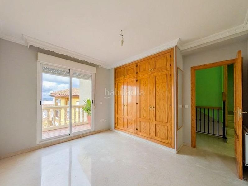 Foto f7e74bb1-8828-42da-a0bc-1e8faf244a52. Casa amb calefacció aparcament a Cájar