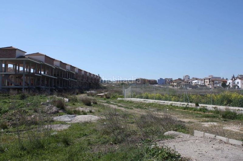 Foto 53d2ccac-3309-4c04-81ac-a98fe47caea4. Casa adossada a Láchar