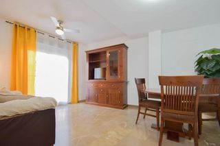 Appartamento  Calle calle golondrina. Piso con cochera y trastero en el centro de atarfe!!