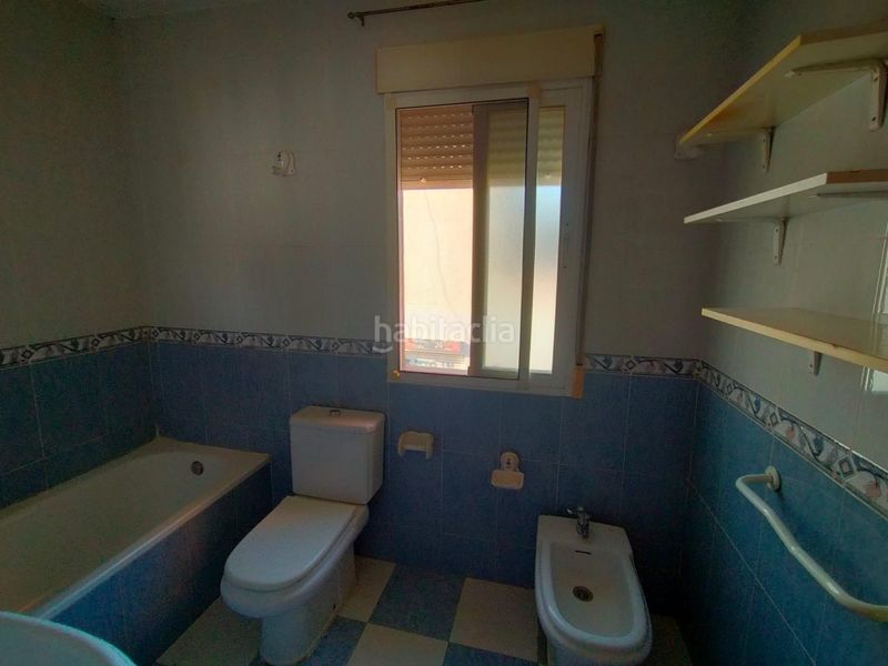 Foto 1b60e27c-9786-4263-9d8b-8667eec1f473. Casa adossada amb aparcament a Híjar Gabias (Las)