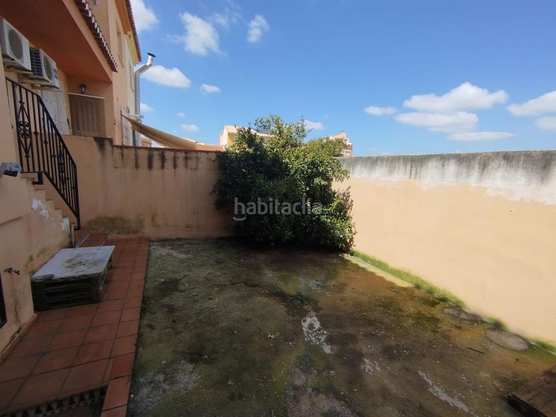 Foto d6494ab0-71b5-49f4-86c5-2e1d0f22f1f5. Casa adossada amb aparcament a Híjar Gabias (Las)