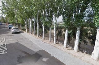 Terreny residencial a Ayuntamiento. Oportunidad de inversión en alhendín!!
