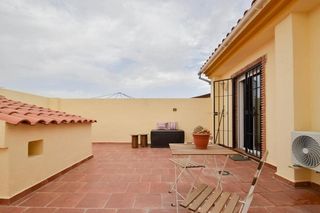 Piso  Calle vega. Piso duplex en cullar vega, granada