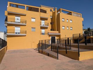 Business premise  Calle calle albero. Local comercial disponible en atarfe!!