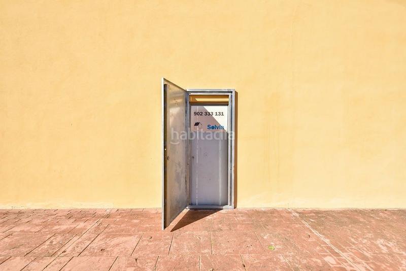 Foto 1db1e526-3cf0-48cf-94c7-c0778f1cc09e. Local comercial a Atarfe