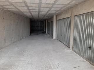 Parking coche en Cabra